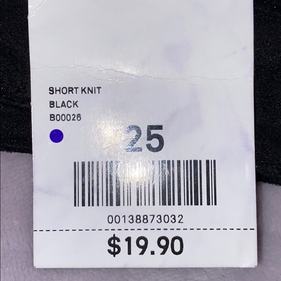 Shorts - Picture 3 of 5